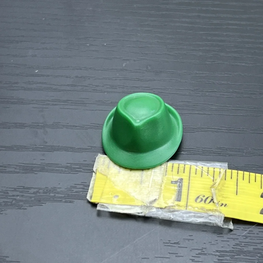 Vintage PLAYMOBIL Hats Lot of 3 Figure Accessories‎ Replacement Parts